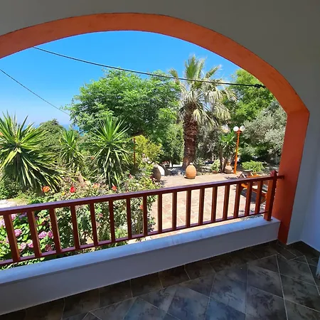 Spitikariotiko Garden Apartment Mesochorion (Evrytania)